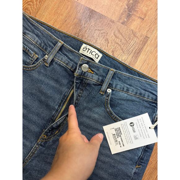 NWT Etica Anya High Waist Crop Modern Flare Leg Jeans In Northport Size 30 - Picture 5 of 7